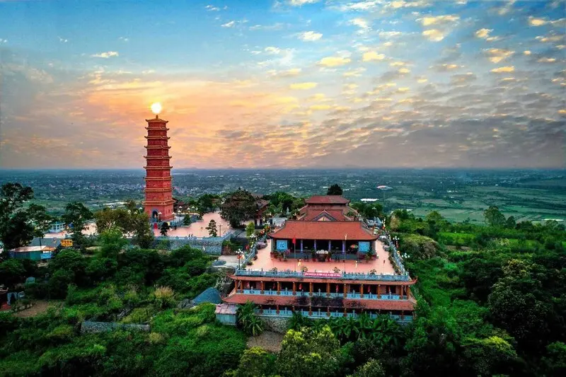 Đồ Sơn một v&ugrave;ng biển y&ecirc;n b&igrave;nh trong l&ograve;ng Hải Ph&ograve;ng 8