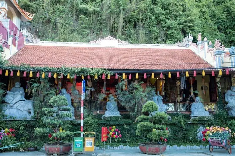 Đồ Sơn một v&ugrave;ng biển y&ecirc;n b&igrave;nh trong l&ograve;ng Hải Ph&ograve;ng 6