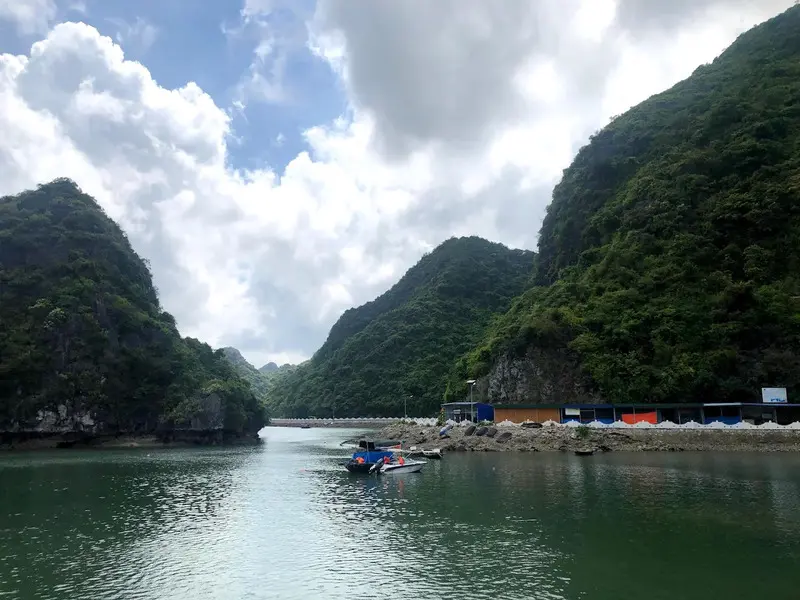 Kh&aacute;m ph&aacute; l&agrave;ng Việt Hải vi&ecirc;n ngọc th&ocirc; giữa l&ograve;ng C&aacute;t B&agrave; Hải Ph&ograve;ng 5