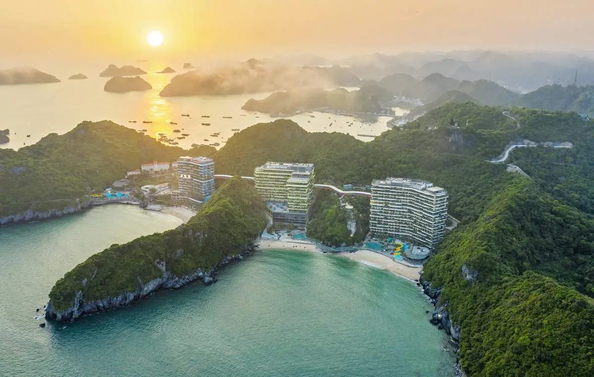 M&ecirc; kh&ocirc;ng lối tho&aacute;t với b&agrave;i Review kinh nghiệm đi C&aacute;t B&agrave; qu&aacute; hấp dẫn 2
