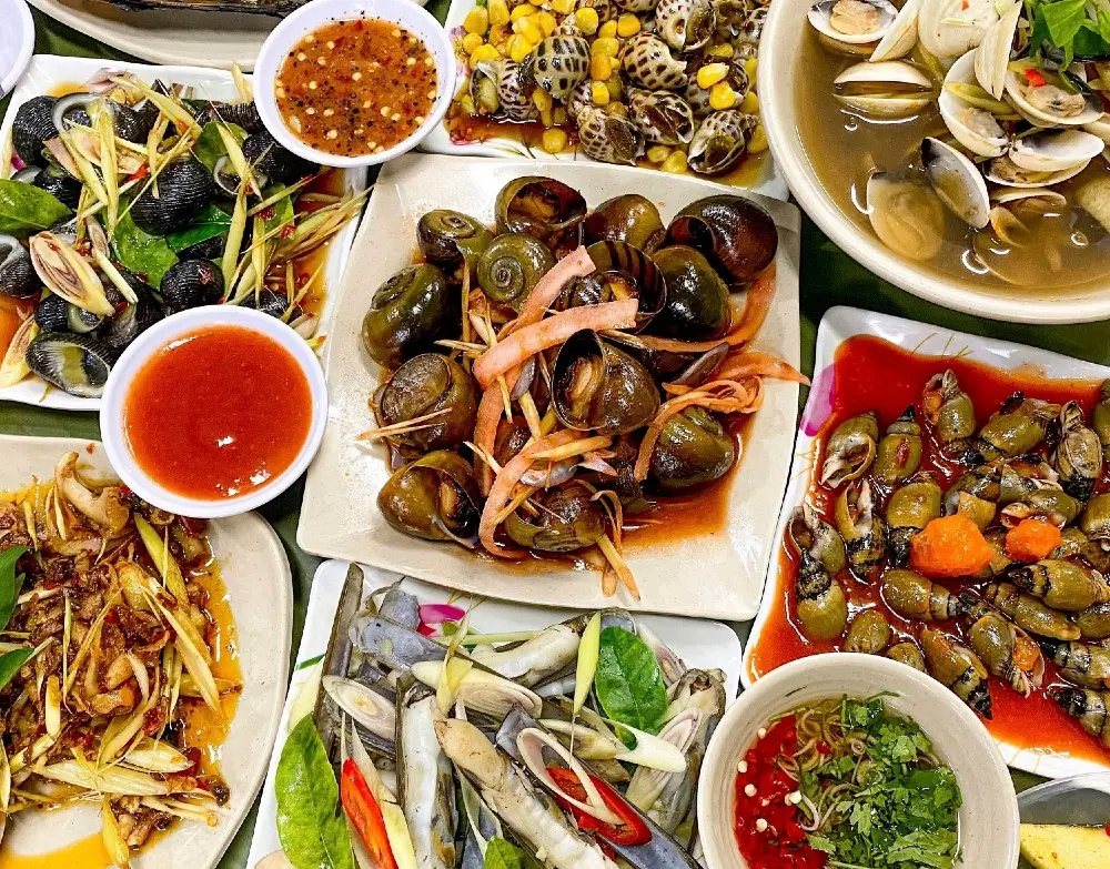 Loanh quanh mọi nơi với Review Foodtour Hải Phòng