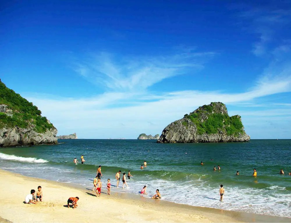 Gợi &yacute; Lịch tr&igrave;nh kh&aacute;m ph&aacute; Đồ Sơn 2 ng&agrave;y gi&aacute; rẻ 3