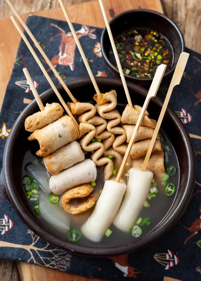 Điểm danh 8 m&oacute;n canh H&agrave;n Quốc l&agrave;m đắm say t&iacute;n đồ m&ecirc; ẩm thực 8