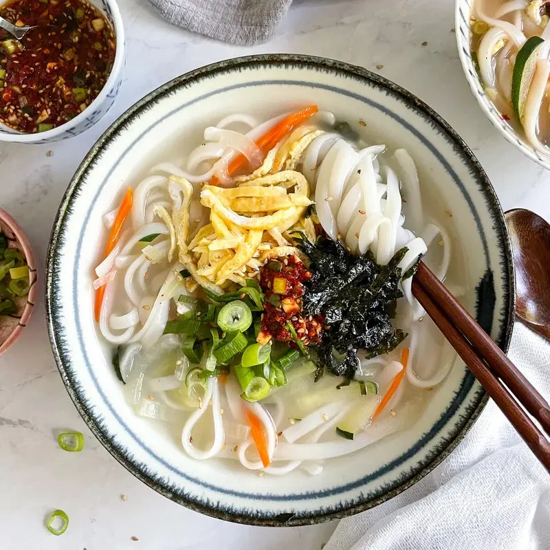 Khám phá Kalguksu: Món mì thủ công cắt bằng dao đặc sắc 3