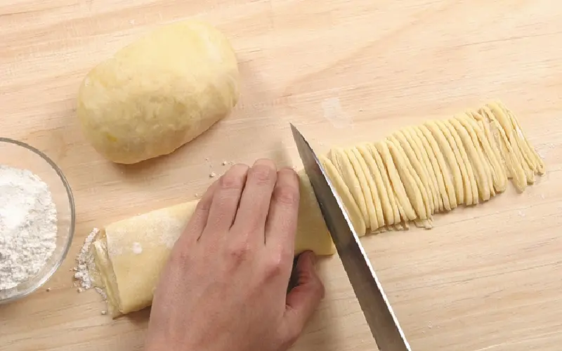 Khám phá Kalguksu: Món mì thủ công cắt bằng dao đặc sắc 8