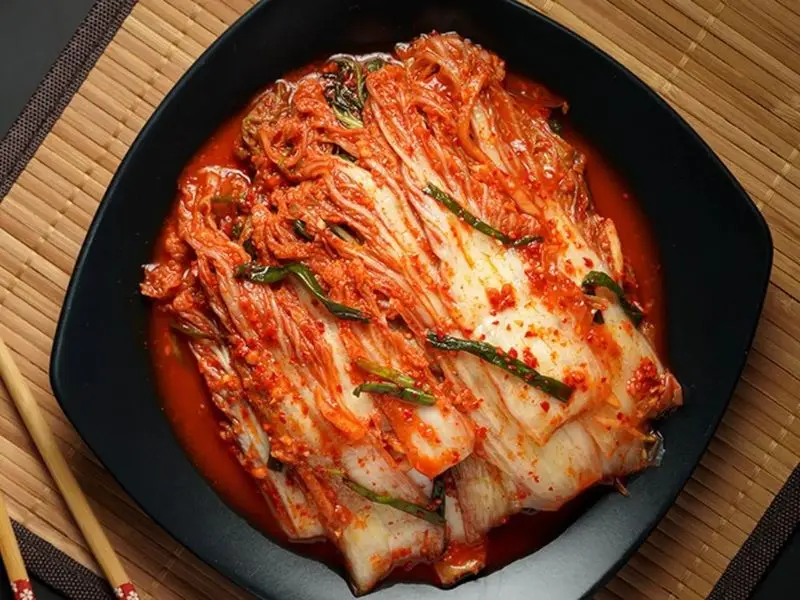 Kim chi H&agrave;n Quốc: Hương vị l&ecirc;n men l&agrave;m say l&ograve;ng thực kh&aacute;ch 3