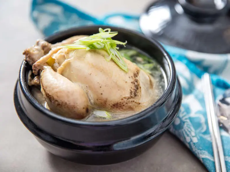 M&ecirc; mẩn hương vị Samgyetang đậm đ&agrave;, bổ dưỡng của H&agrave;n Quốc 2