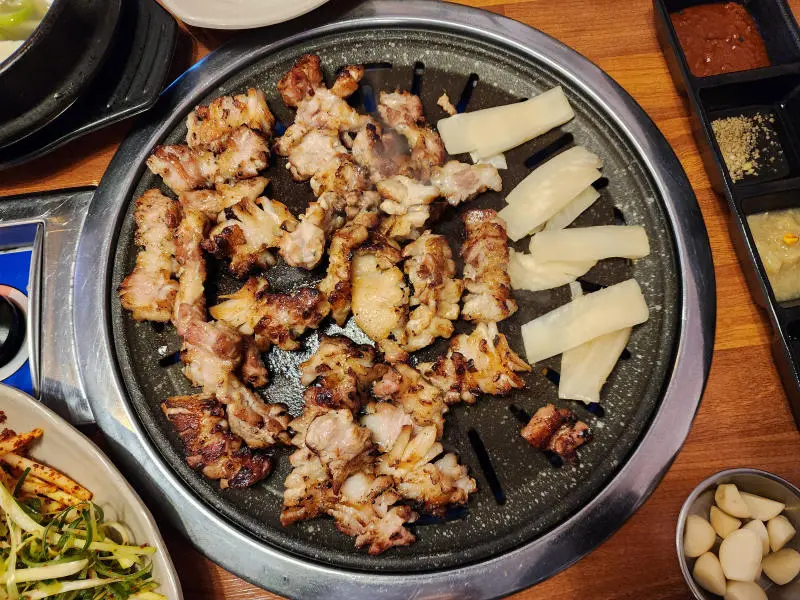 Say đắm hương vị Samgyeopsal trứ danh xứ sở kim chi 3