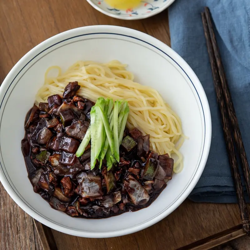 Thưởng thức Jajangmyeon – Món mì đen trứ danh xứ Hàn 4