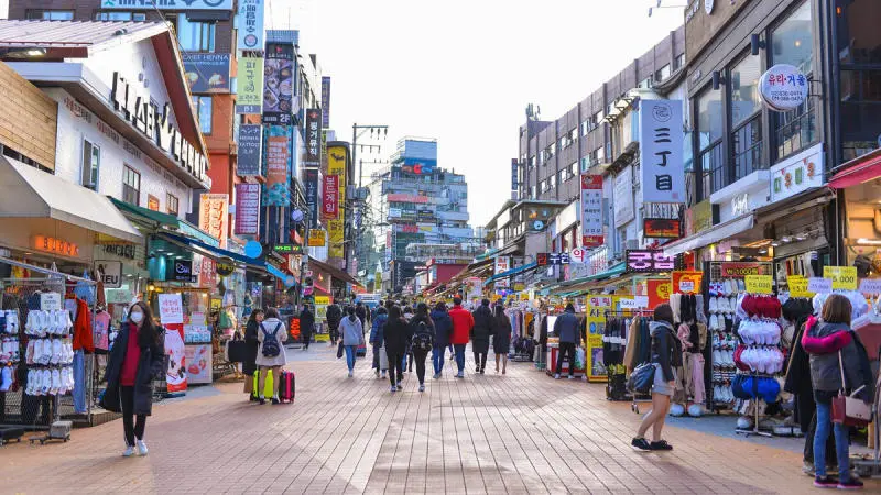 Check in thi&ecirc;n đường giải tr&iacute; Hongdae n&aacute;o nhiệt tại H&agrave;n Quốc 2