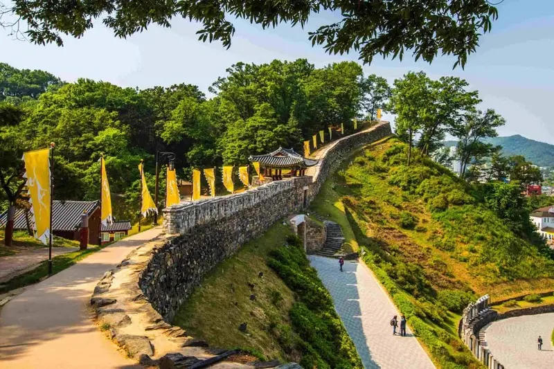 Du lịch Gongju: Cố đ&ocirc; vương triều Baekje với di sản ngh&igrave;n năm 2