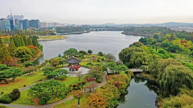 Du lịch Ilsan: T&igrave;m về kh&ocirc;ng gian l&atilde;ng mạn của thảm xanh y&ecirc;n b&igrave;nh 2