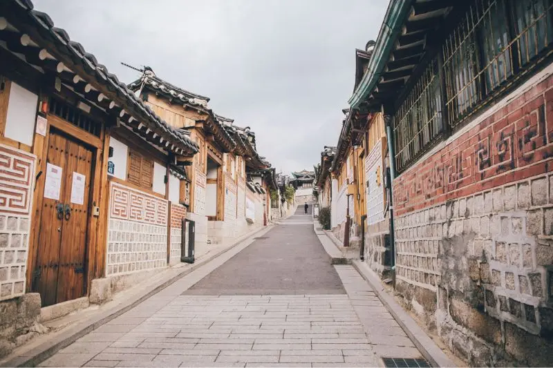 Phố Insadong nơi văn h&oacute;a lịch sử giao h&ograve;a qua từng con hẻm nhỏ 3