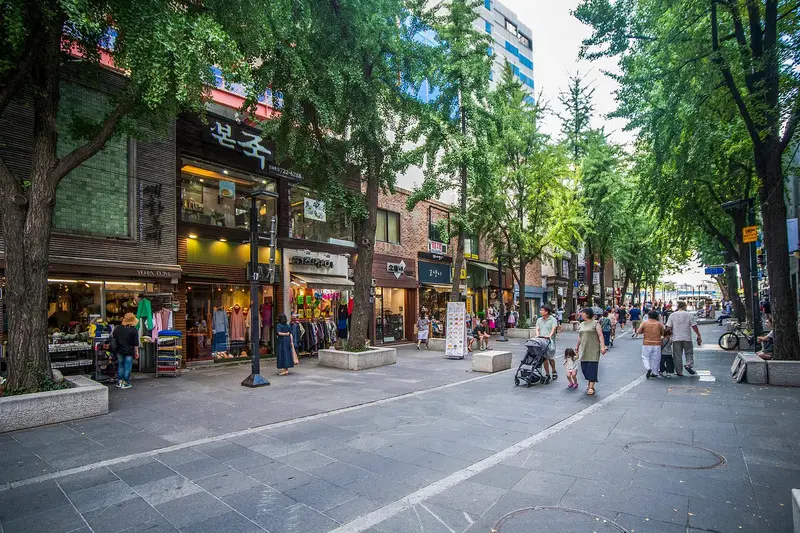 Phố Insadong trung t&acirc;m văn h&oacute;a truyền thống H&agrave;n Quốc tại Seoul 6