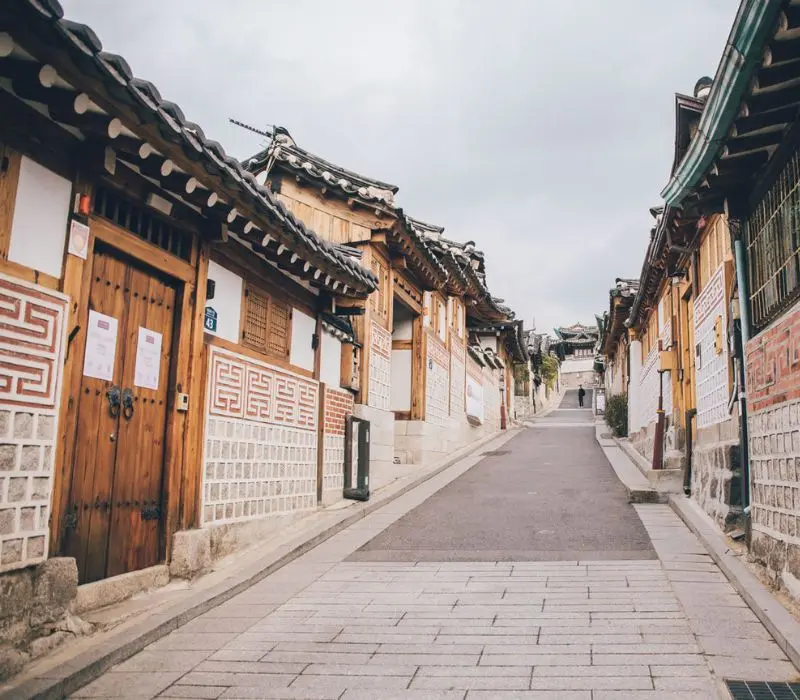 Phố Insadong nơi văn hóa lịch sử giao hòa qua từng con hẻm nhỏ