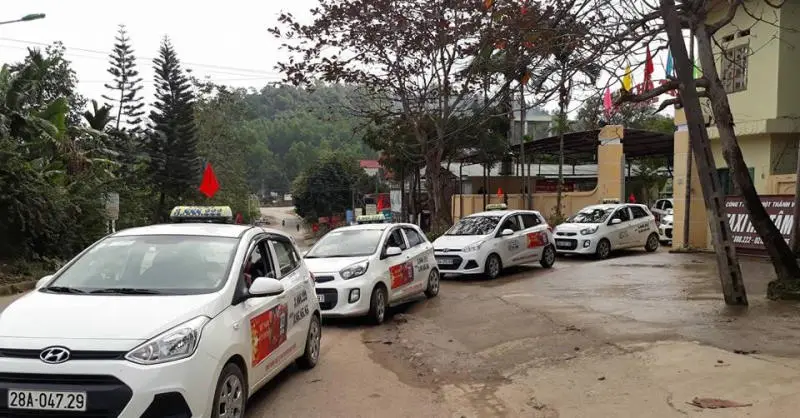 Top taxi Hòa Bình giúp bạn có chuy&ecirc;́n đi thu&acirc;̣n lợi 5