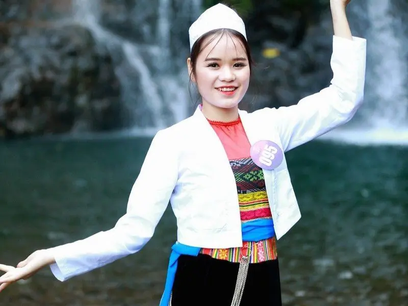 Phượt thác Trăng Hòa Bình: Mọi điều bạn cần biết trước khi lên đường 9
