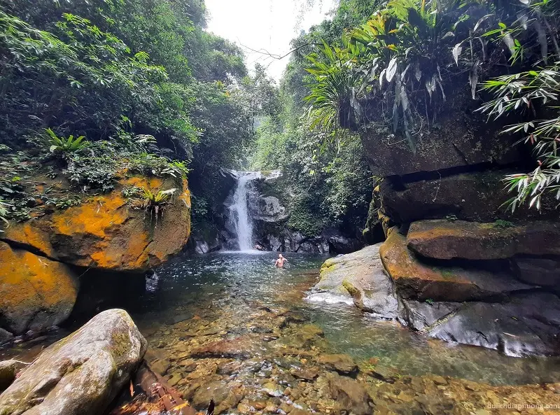 Tắm hồ Thung Nai H&ograve;a B&igrave;nh, thăm bản l&agrave;ng đậm văn h&oacute;a d&acirc;n tộc 6