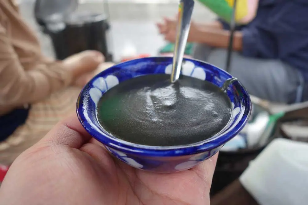 Chè mè đen ông Thiều Hội An (chè xí mà phủ Hội An) - Từ món ăn dung dị đến di sản ẩm thực phố Hội