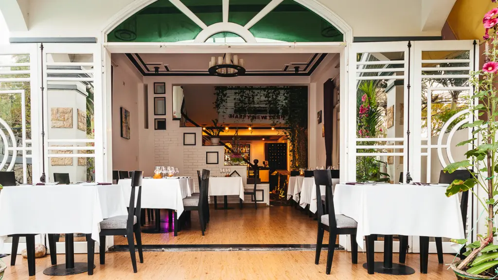 Aubergine49 restaurant Hoi An - Ẩm thực được tạo n&ecirc;n với niềm đam m&ecirc; từ sự ho&agrave;n hảo 2