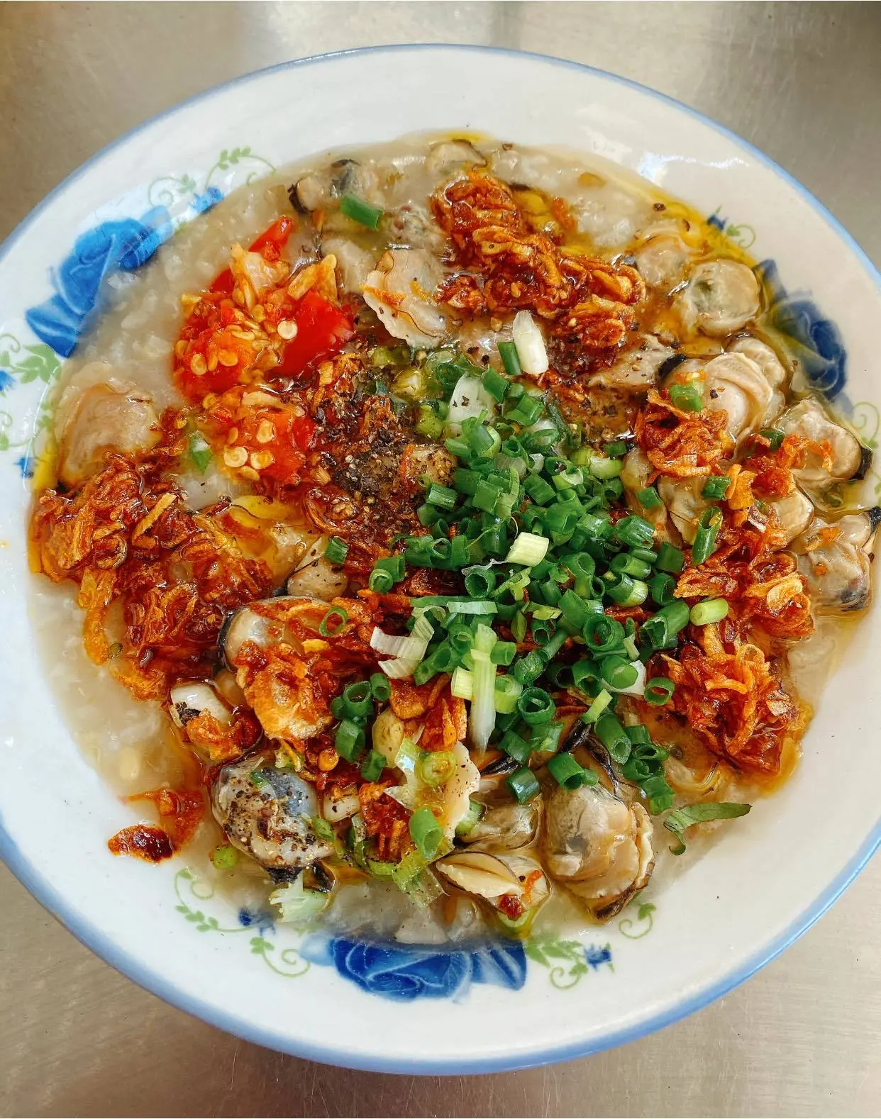 Ch&aacute;o ngh&ecirc;u c&ocirc; Gi&oacute; Hội An - M&oacute;n ăn vặt xế chiều l&agrave;m ấm l&ograve;ng thực kh&aacute;ch 2