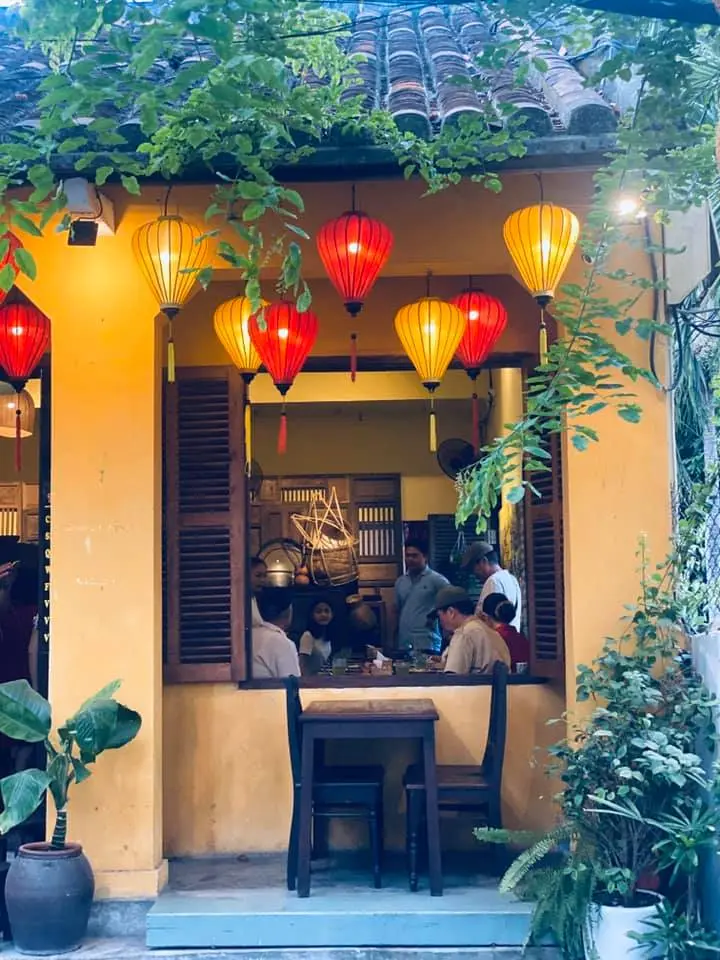 Com Linh restaurant Hoi An - Nh&agrave; h&agrave;ng đặc sản Hội An v&agrave; c&aacute;c m&oacute;n ăn Việt 4
