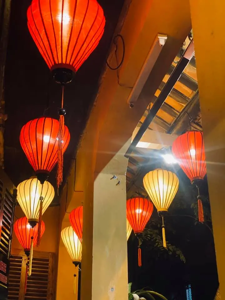 Com Linh restaurant Hoi An - Nh&agrave; h&agrave;ng đặc sản Hội An v&agrave; c&aacute;c m&oacute;n ăn Việt 6