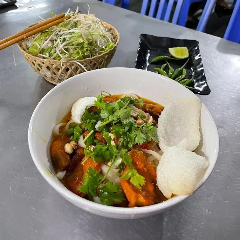 Đậm đ&agrave; vị ngon m&oacute;n m&igrave; Quảng đặc sản v&ugrave;ng đất văn h&oacute;a 7