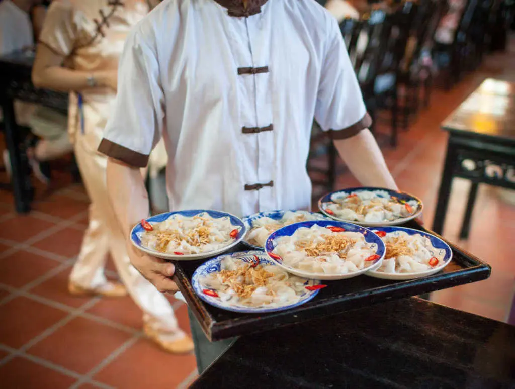 Le Ba Truyen Restaurant Hoi An - Đặc sắc nh&agrave; h&agrave;ng Việt với kiến tr&uacute;c đặc trưng phố cổ 15