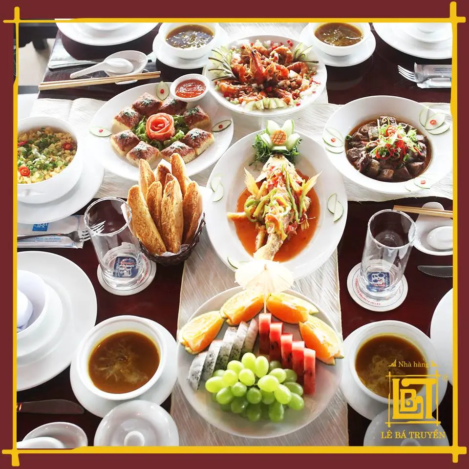 Le Ba Truyen Restaurant Hoi An - Đặc sắc nh&agrave; h&agrave;ng Việt với kiến tr&uacute;c đặc trưng phố cổ 19