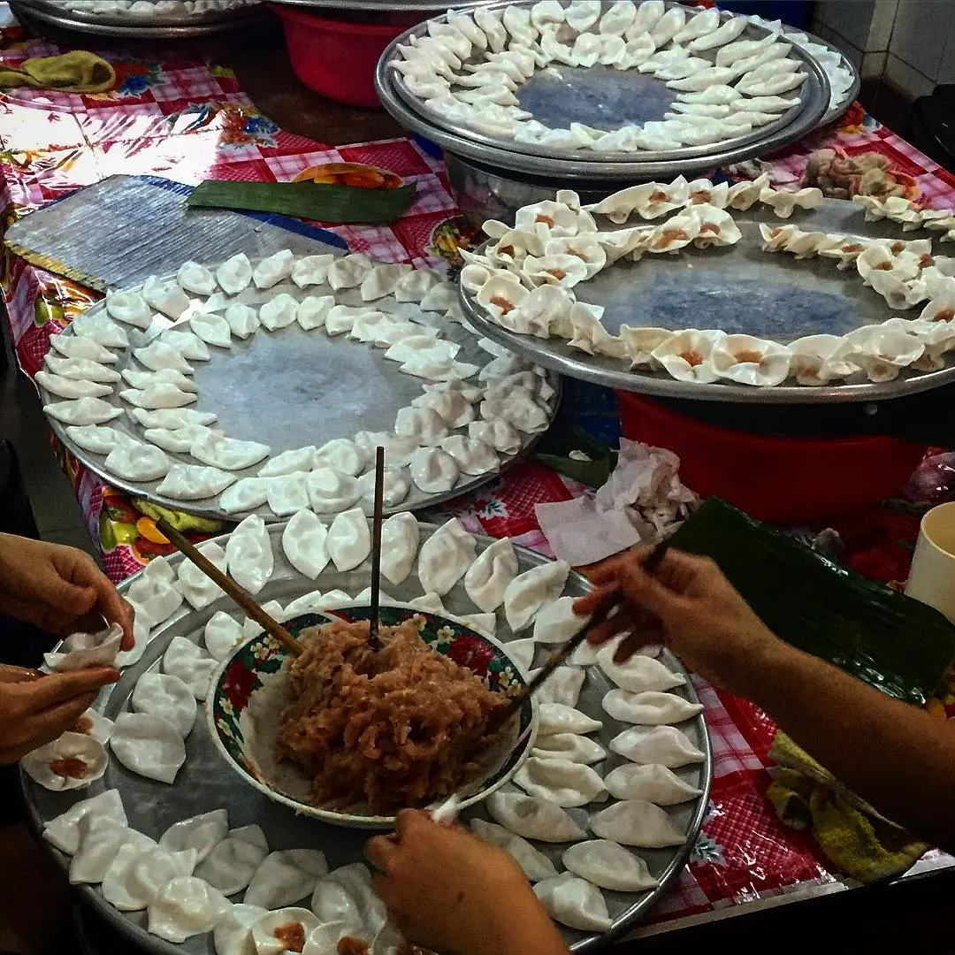 Lò bánh bao bánh vạc Bông Hồng Trắng Hội An - Loại bánh đẹp dịu dàng mang hương vị tinh tế 5