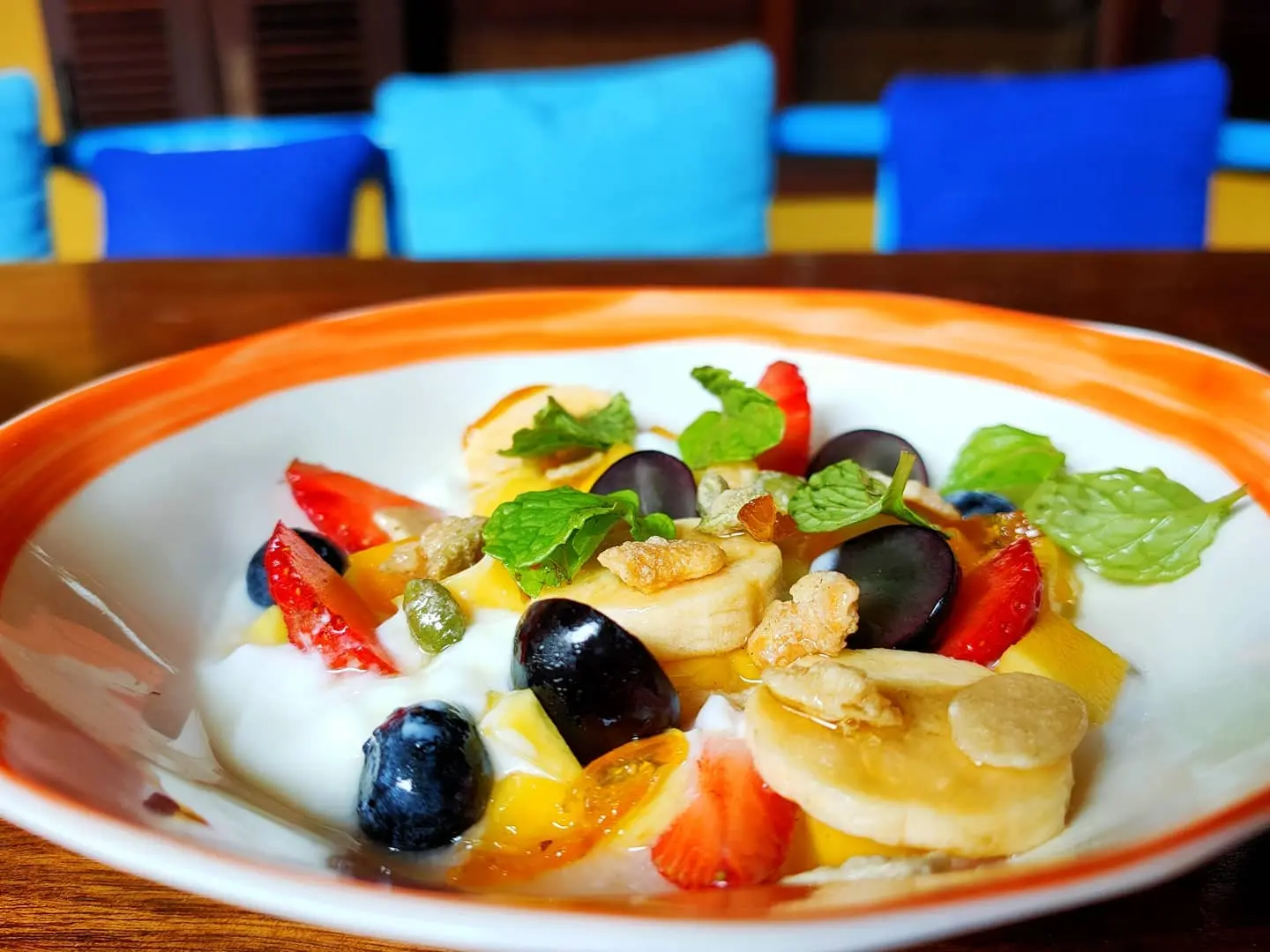 Mango Mango Hoi An restaurant - Nh&agrave; h&agrave;ng sở hữu nội thất đầy m&agrave;u sắc 8