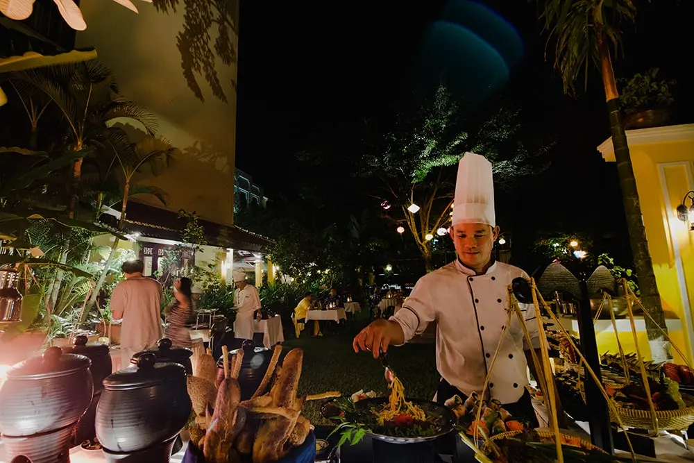 Red Bean Restaurant Hoi An - Văn hóa địa phương gắn liền với các món ăn 9