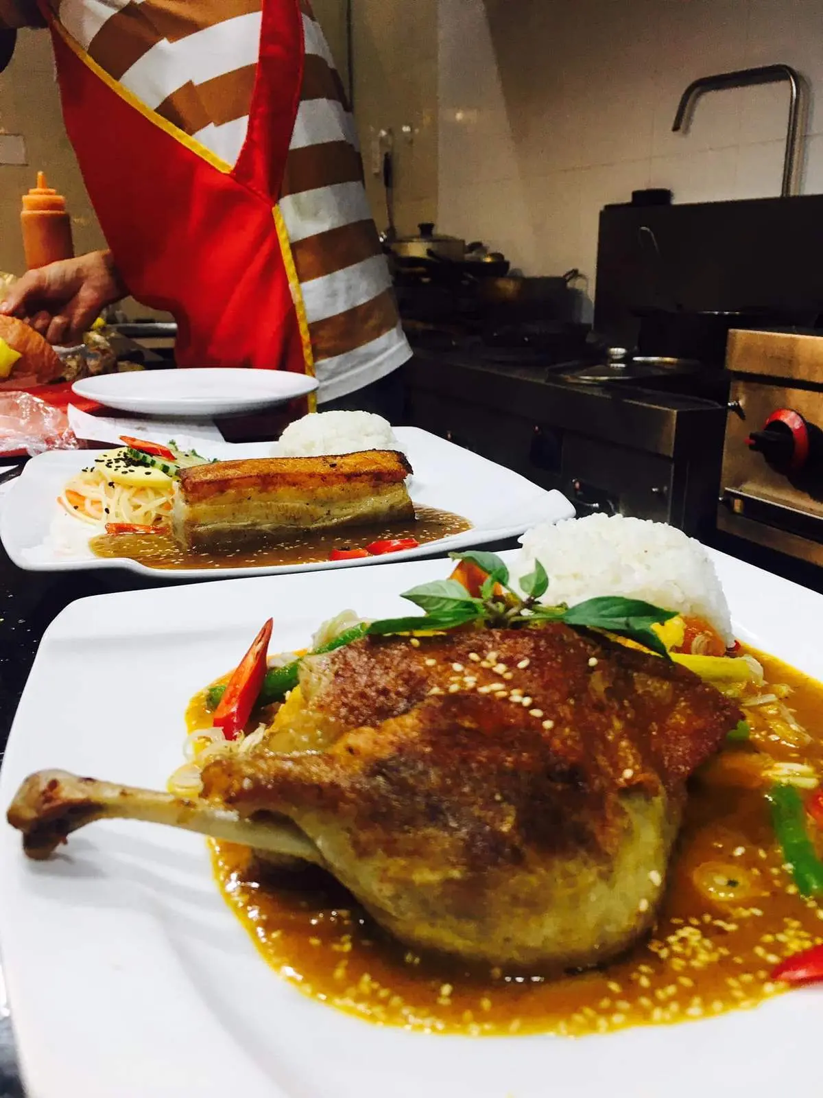 Red Dragon Restaurant Hoi An &ndash; Thưởng thức hương vị Việt theo phong c&aacute;ch phương T&acirc;y sang trọng 9
