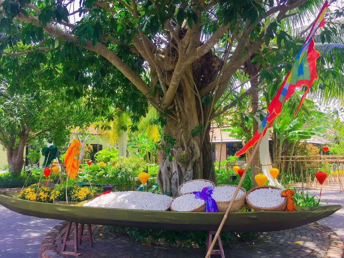 Silk Village Restaurants Hoi An - Nh&agrave; h&agrave;ng phong c&aacute;ch cổ k&iacute;nh với sức chứa hơn ng&agrave;n người 16