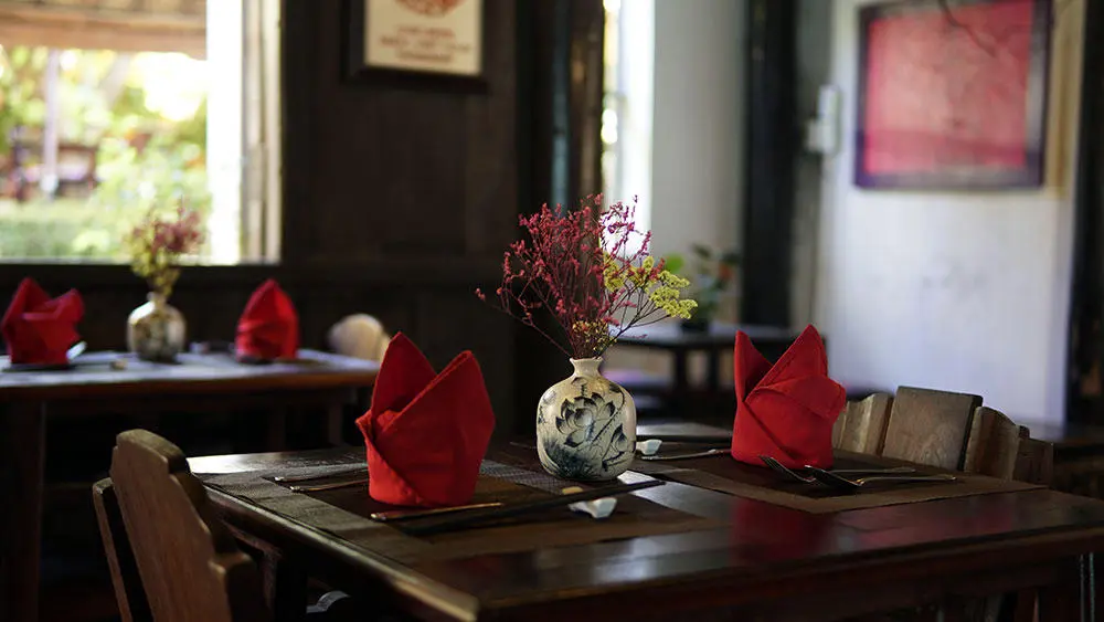 Top 21 Qu&aacute;n Caf&eacute; Phố Cổ Biết Chiều Chuộng Bạn Từ View Đến Vị 11