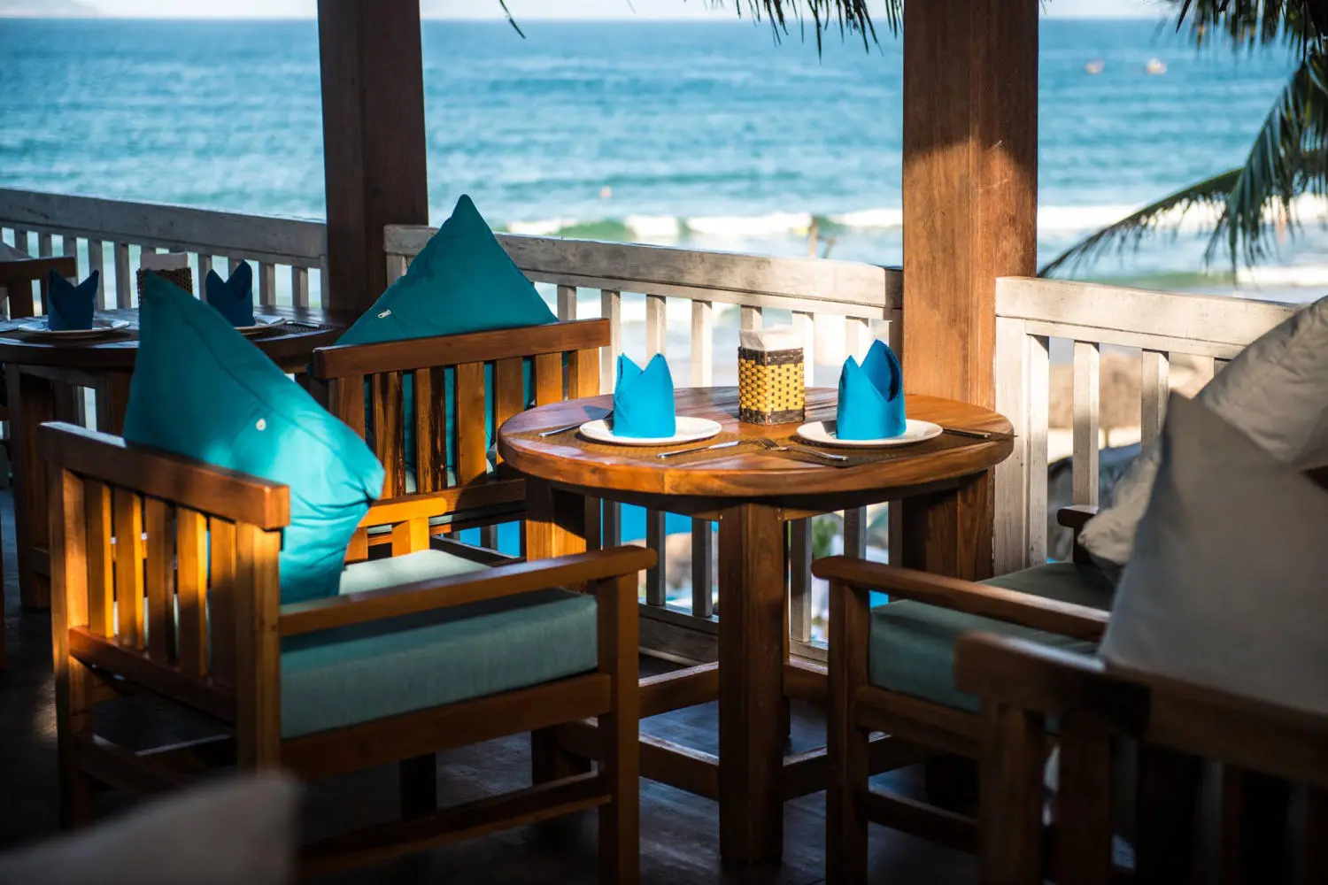 Top 21 Qu&aacute;n Caf&eacute; Phố Cổ Biết Chiều Chuộng Bạn Từ View Đến Vị 100