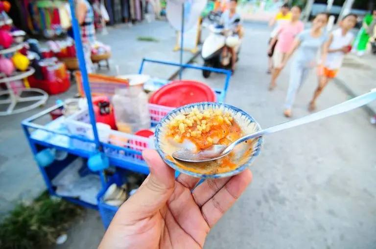 Top 6 qu&aacute;n b&aacute;nh b&egrave;o Hội An g&acirc;y thương nhớ c&aacute;c t&iacute;n đồ ẩm thực 6