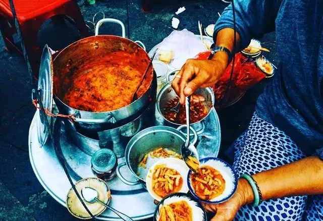 Top 6 qu&aacute;n b&aacute;nh b&egrave;o Hội An g&acirc;y thương nhớ c&aacute;c t&iacute;n đồ ẩm thực 7