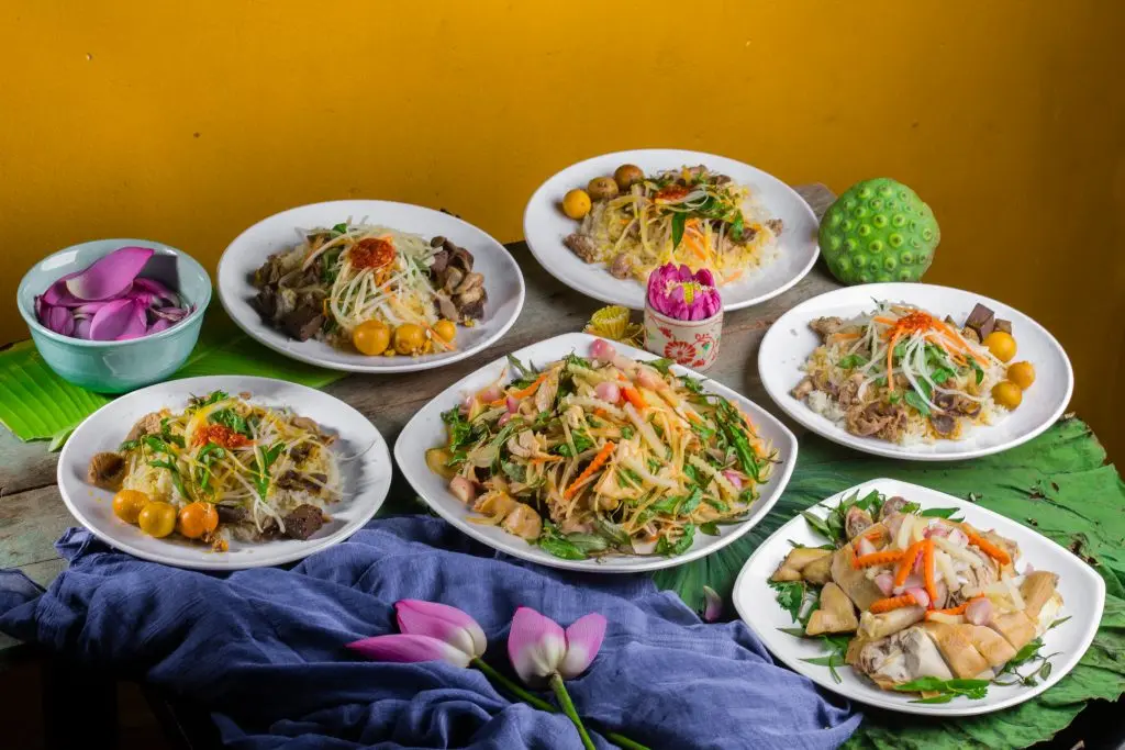 Truy t&igrave;m 10 qu&aacute;n cơm g&agrave; Hội An nức tiếng xa gần, đậm đ&agrave; hương vị Hội phố 6
