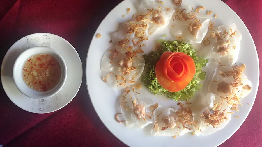 Vinh Hung Restaurant Hoi An - Nh&agrave; h&agrave;ng m&oacute;n ăn Việt đầu ti&ecirc;n ở phố Hội 16