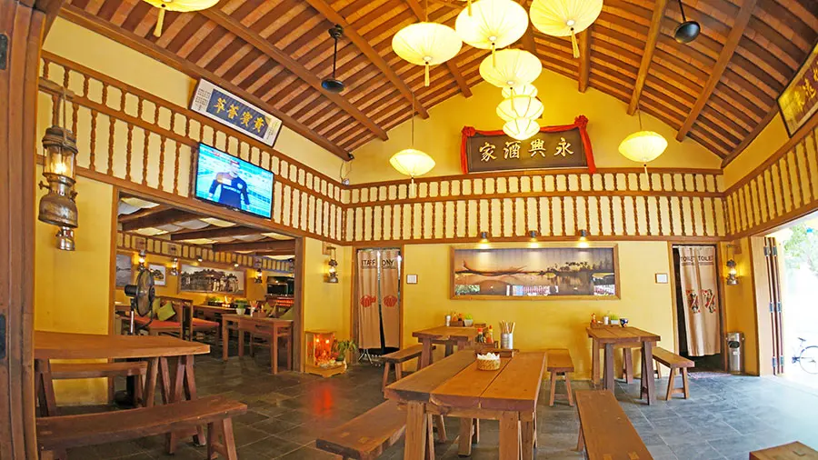 Vinh Hung Restaurant Hoi An - Nh&agrave; h&agrave;ng m&oacute;n ăn Việt đầu ti&ecirc;n ở phố Hội 28