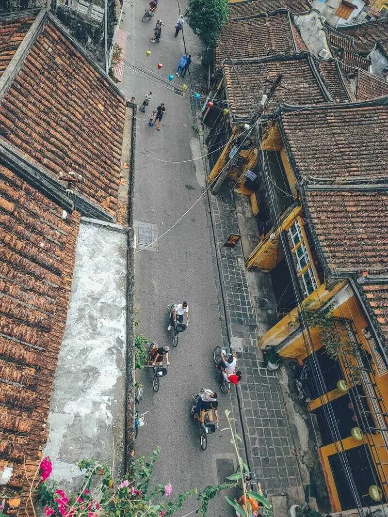 C&oacute; một Hội An cổ k&iacute;nh với g&oacute;c nh&igrave;n từ lầu cao 6