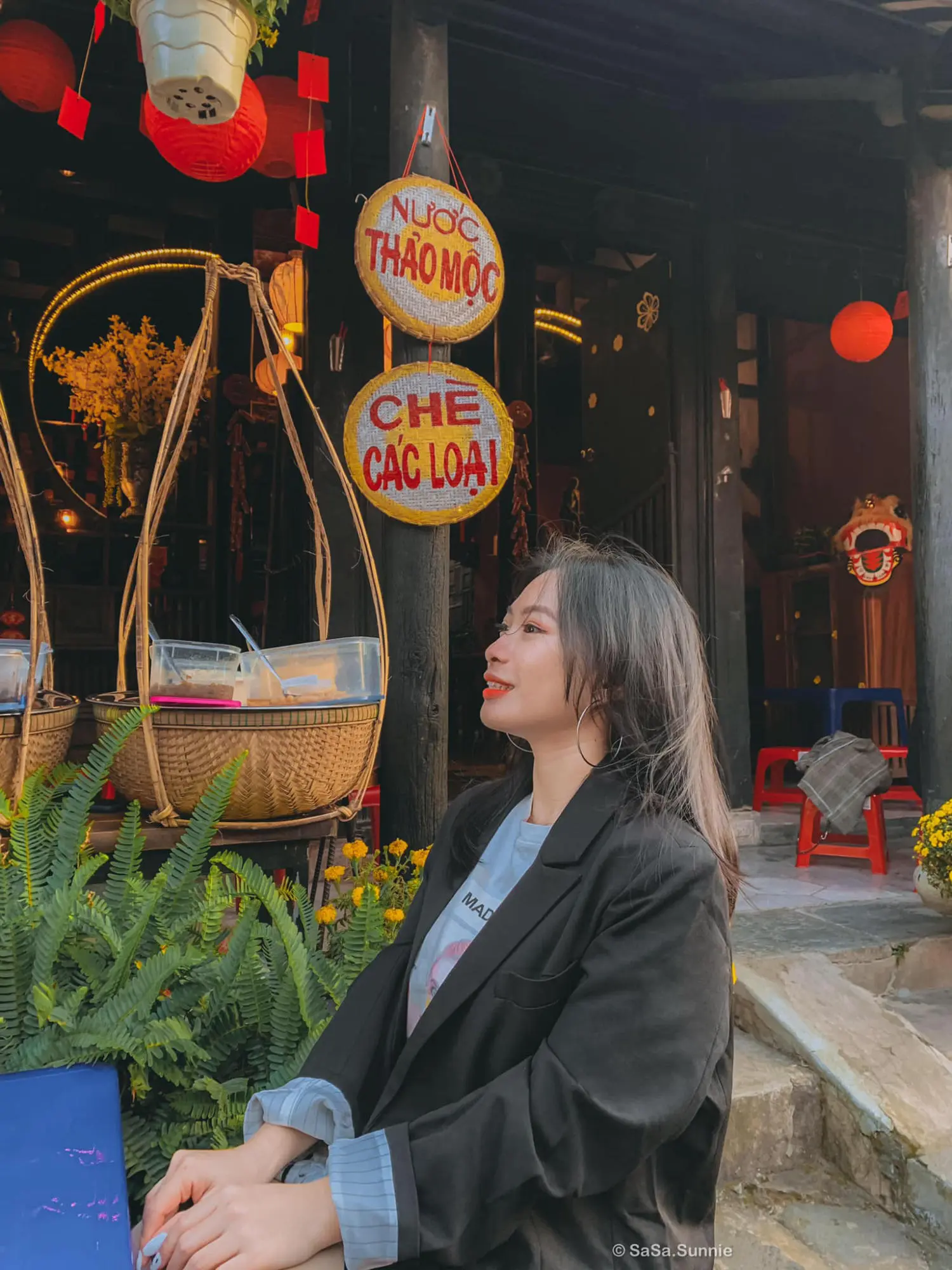 C&ugrave;ng 9x Song Uy&ecirc;n kh&aacute;m ph&aacute; phố cổ Hội An với vẻ đẹp nhuốm m&agrave;u thời gian đầy cảm x&uacute;c 11