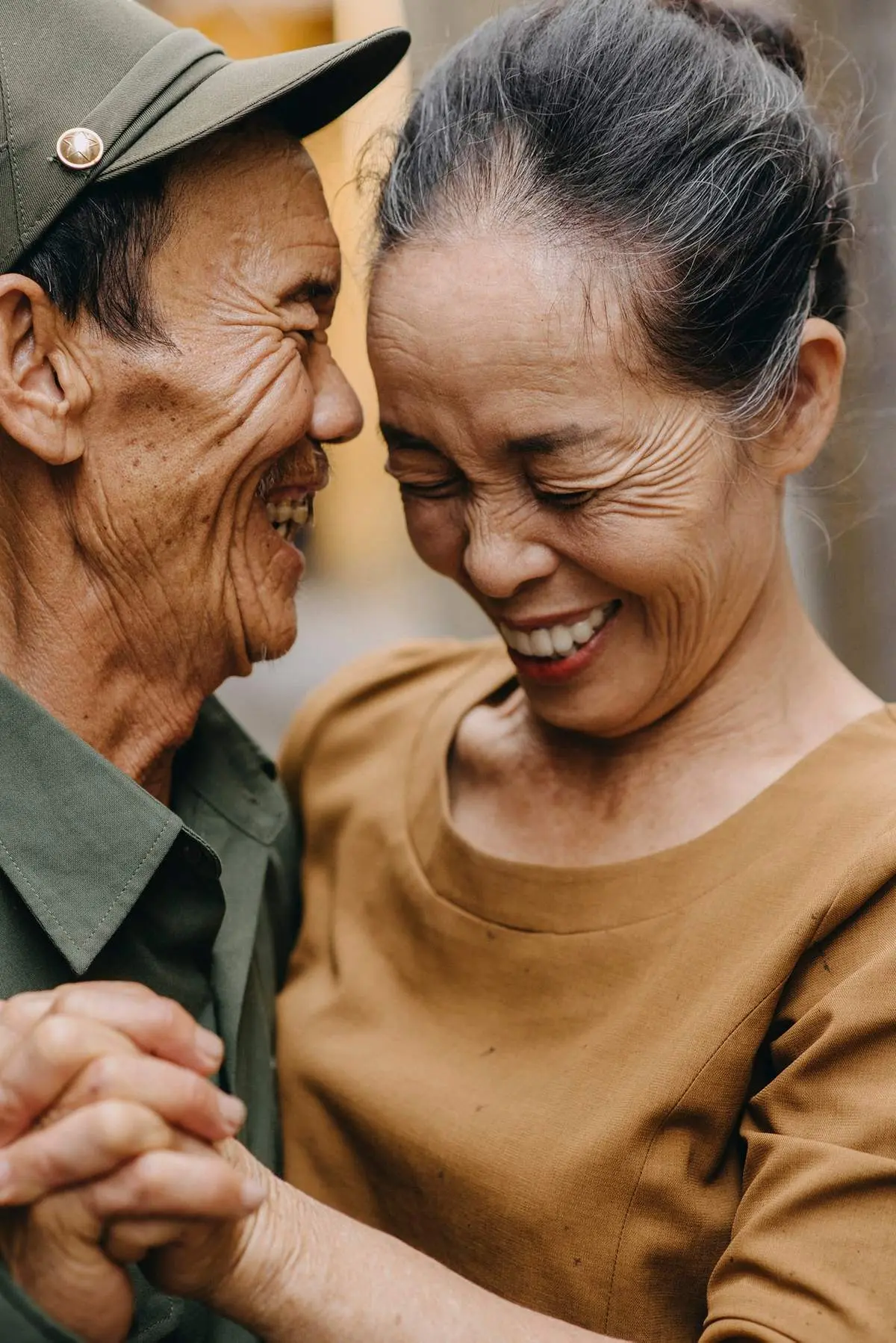 C&ugrave;ng nh&igrave;n ngắm Hội An - T&igrave;nh y&ecirc;u đưa t&ocirc;i đến qua ống k&iacute;nh đầy cảm x&uacute;c của nhiếp ảnh gia L&ecirc; Thủy Triều 12
