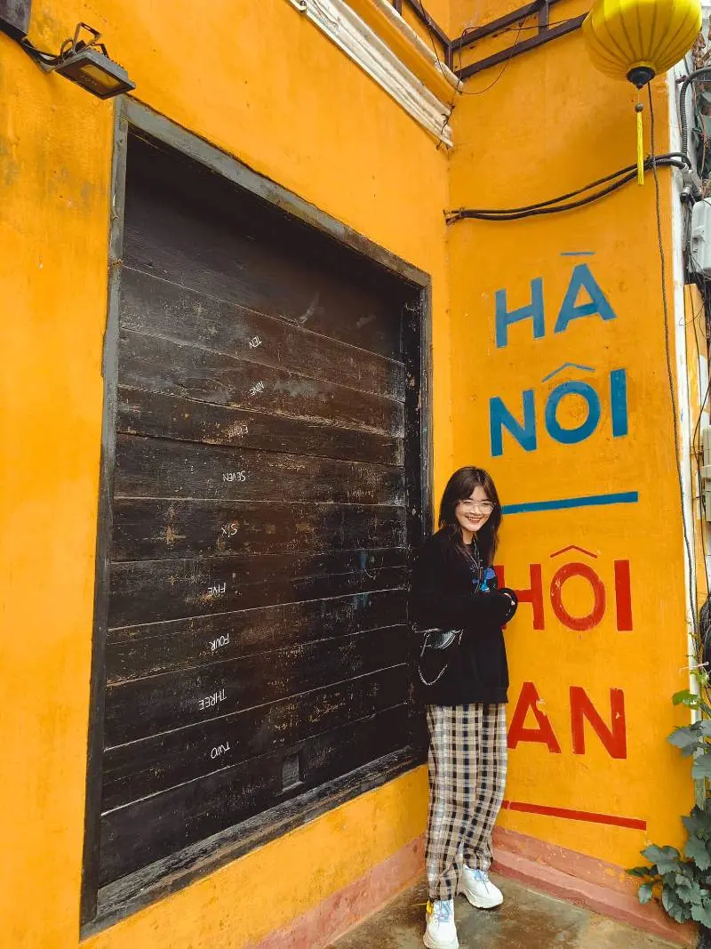 Hội An th&aacute;ng 4, khi nắng v&agrave;ng nhuộm đỏ cả v&ugrave;ng phố cổ 4