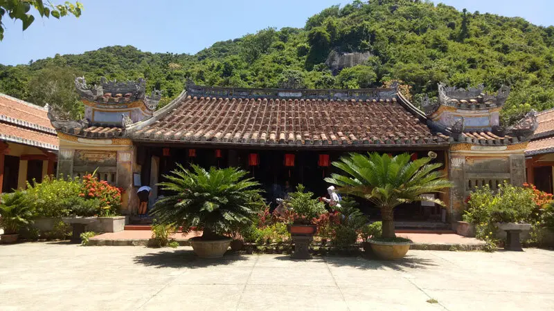 Kinh nghiệm du lịch C&ugrave; Lao Ch&agrave;m trong xanh như thi&ecirc;n đường 9