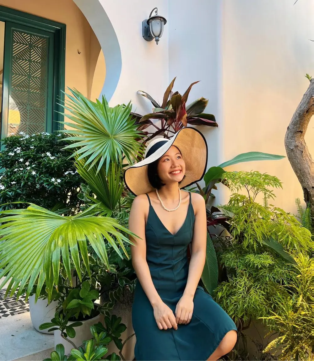 Lang thang Hội An qua từng ng&otilde; ng&aacute;ch c&ugrave;ng c&ocirc; n&agrave;ng Ho&agrave;ng Hoa 2