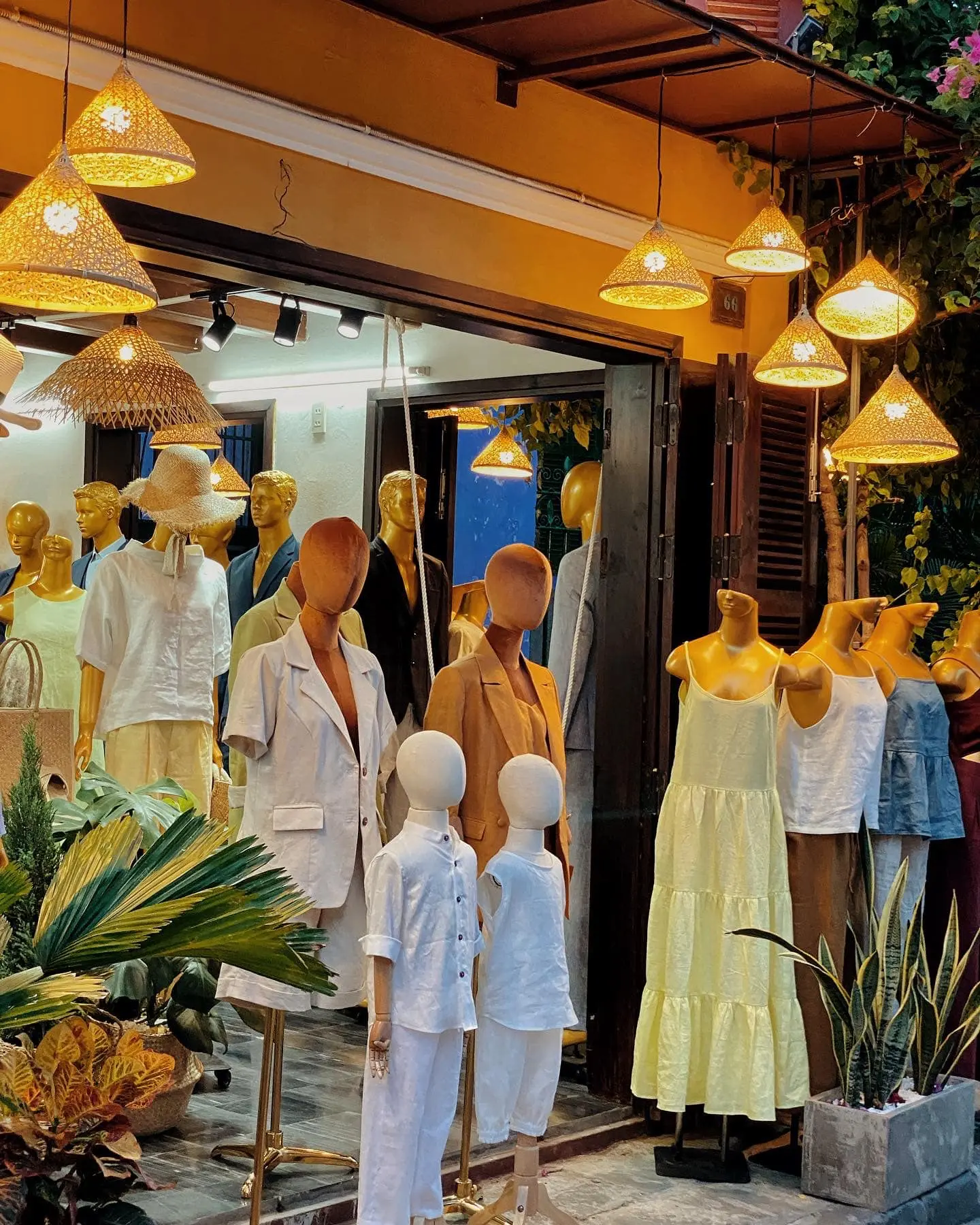 Phố cổ Hội An ng&agrave;y trở lại vẫn đẹp tựa tranh vẽ 6