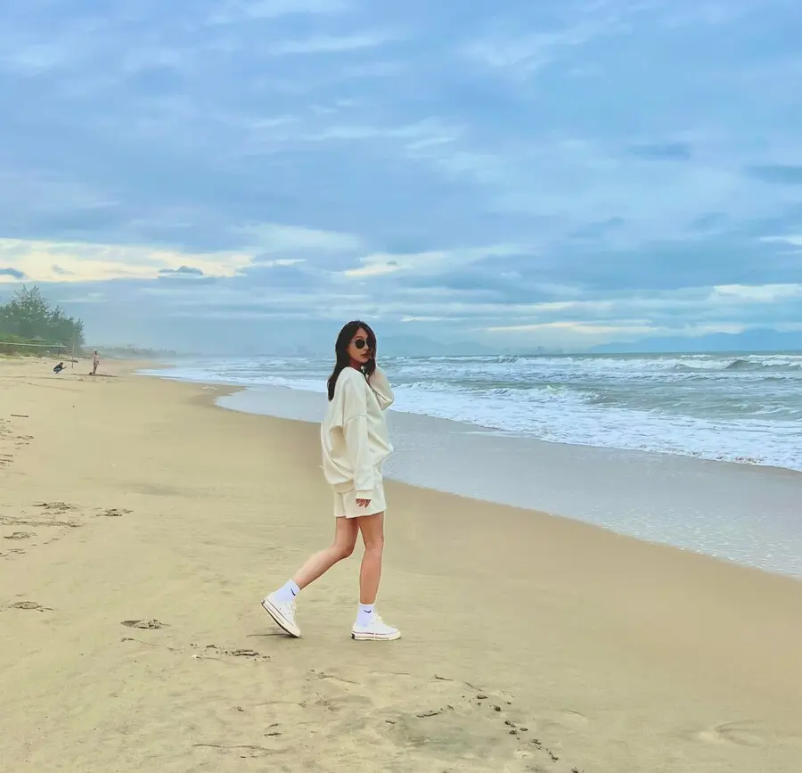 Say đắm vẻ đẹp của Biển An B&agrave;ng, điểm đến cực chill ngay gần Phố Hội 5